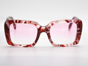 Glamorous 001